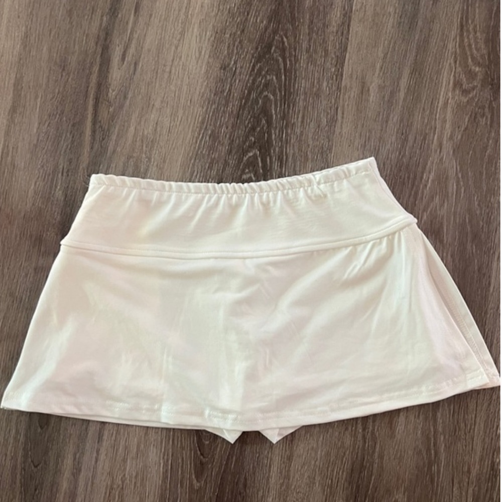Women's White High Waisted Mini Skort